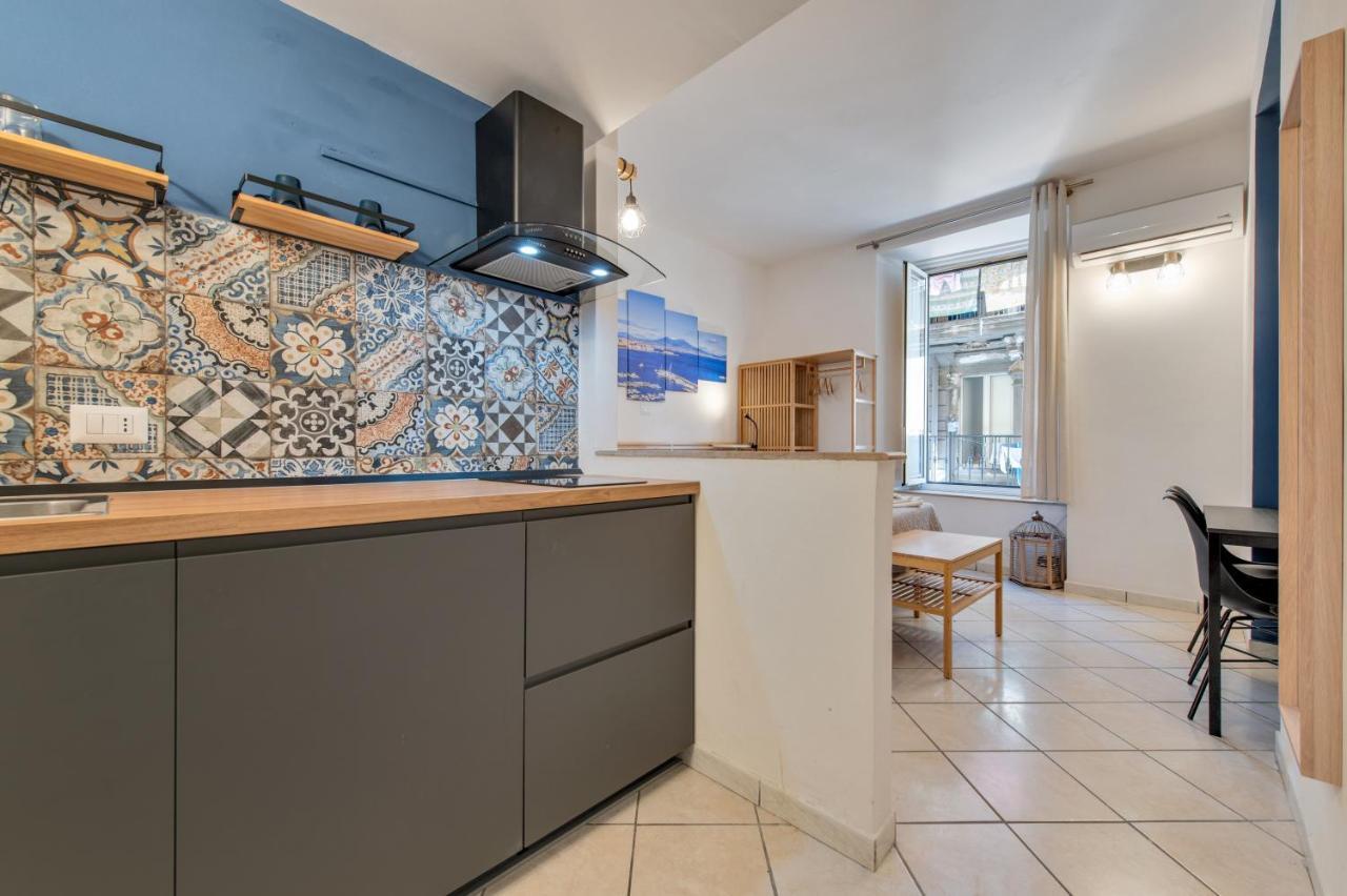 Spaccanapoli - Fully Equipped Studio Luaran gambar