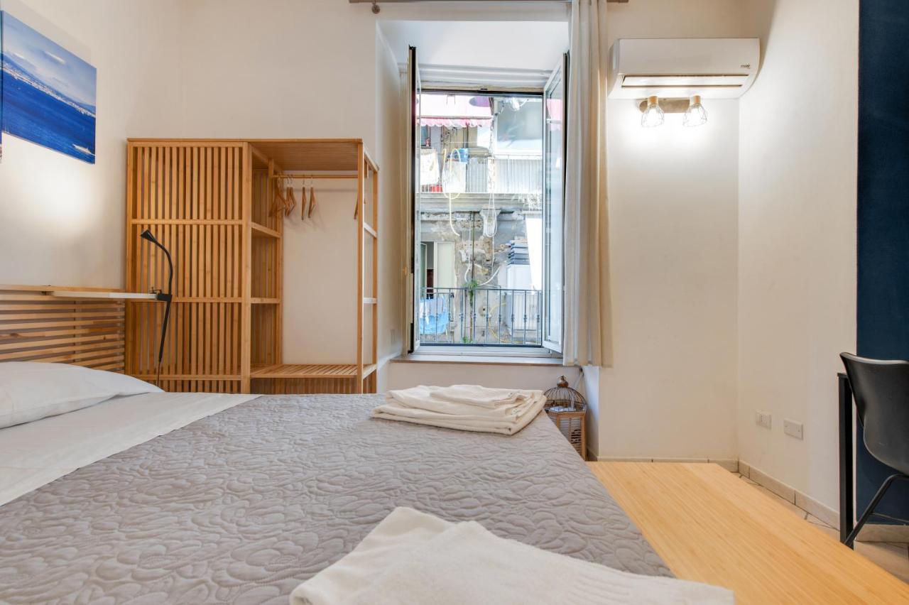 Spaccanapoli - Fully Equipped Studio Luaran gambar